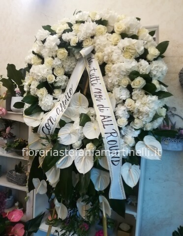 Corona funebre fiori di stagione