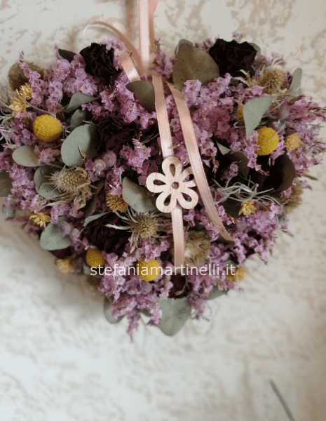 cuore di fiori secchi